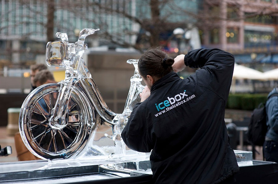 Live-Ice-Carving-Bicycle-IceBox-Londonlaunch.jpg