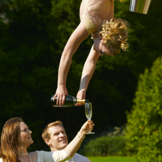 Amaze your guests with aerial Champagne artists!